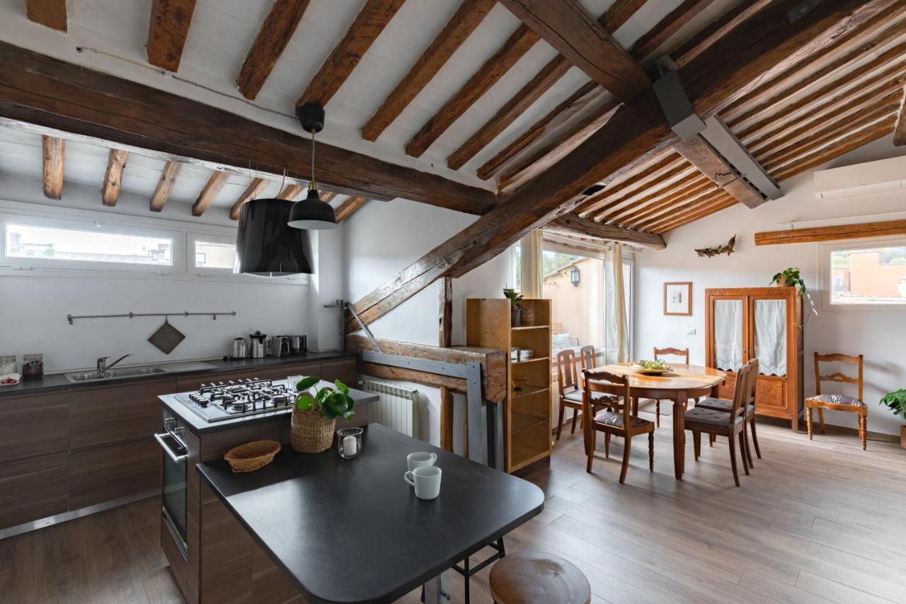 Amazing Penthouse With Terrace And Rooftop In Trastevere Rom Exterior foto