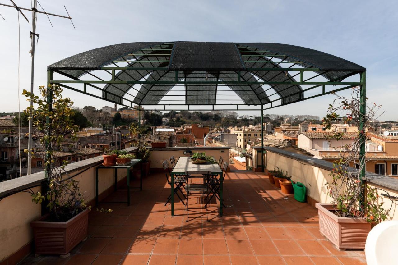 Amazing Penthouse With Terrace And Rooftop In Trastevere Rom Exterior foto
